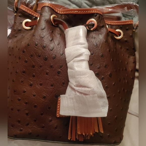 NWT Dooney & Bourke Handbag and wallet, Ostrich Serena Crossbody - Picture 8 of 9
